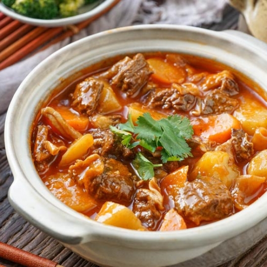  SƯỜN BÒ MỸ SỐT VANG